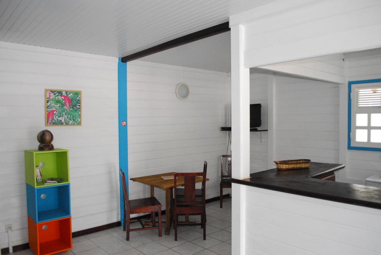 Appartamento Le Goyavier Saint-Pierre Esterno foto